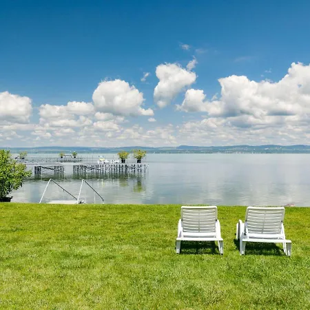 펜션 Toscana By Interhome 벌러토뇌쇠드