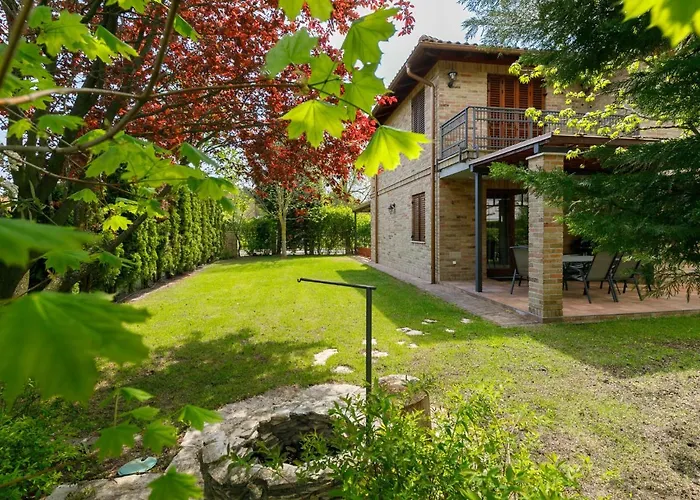 펜션 Toscana By Interhome 벌러토뇌쇠드