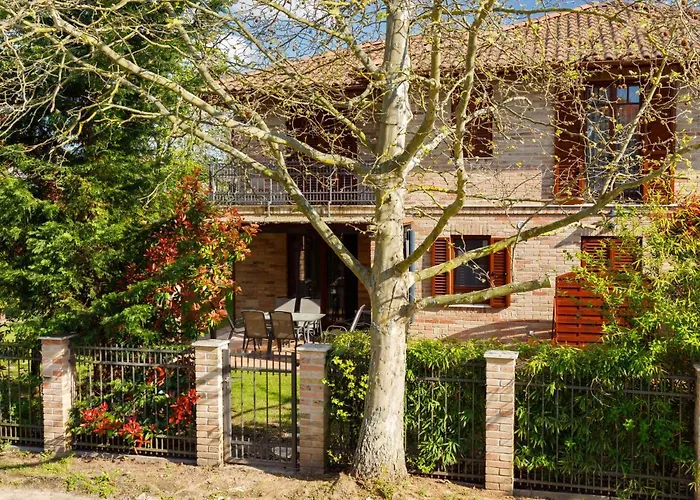 Toscana By Interhome * 벌러토뇌쇠드