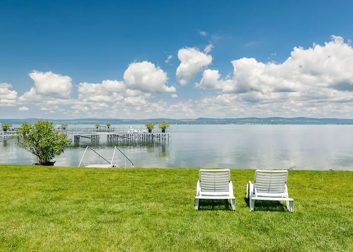 펜션 Toscana By Interhome 벌러토뇌쇠드